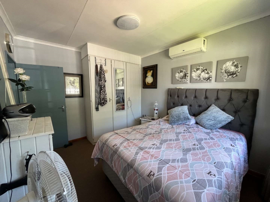 2 Bedroom Property for Sale in Die Rand Northern Cape